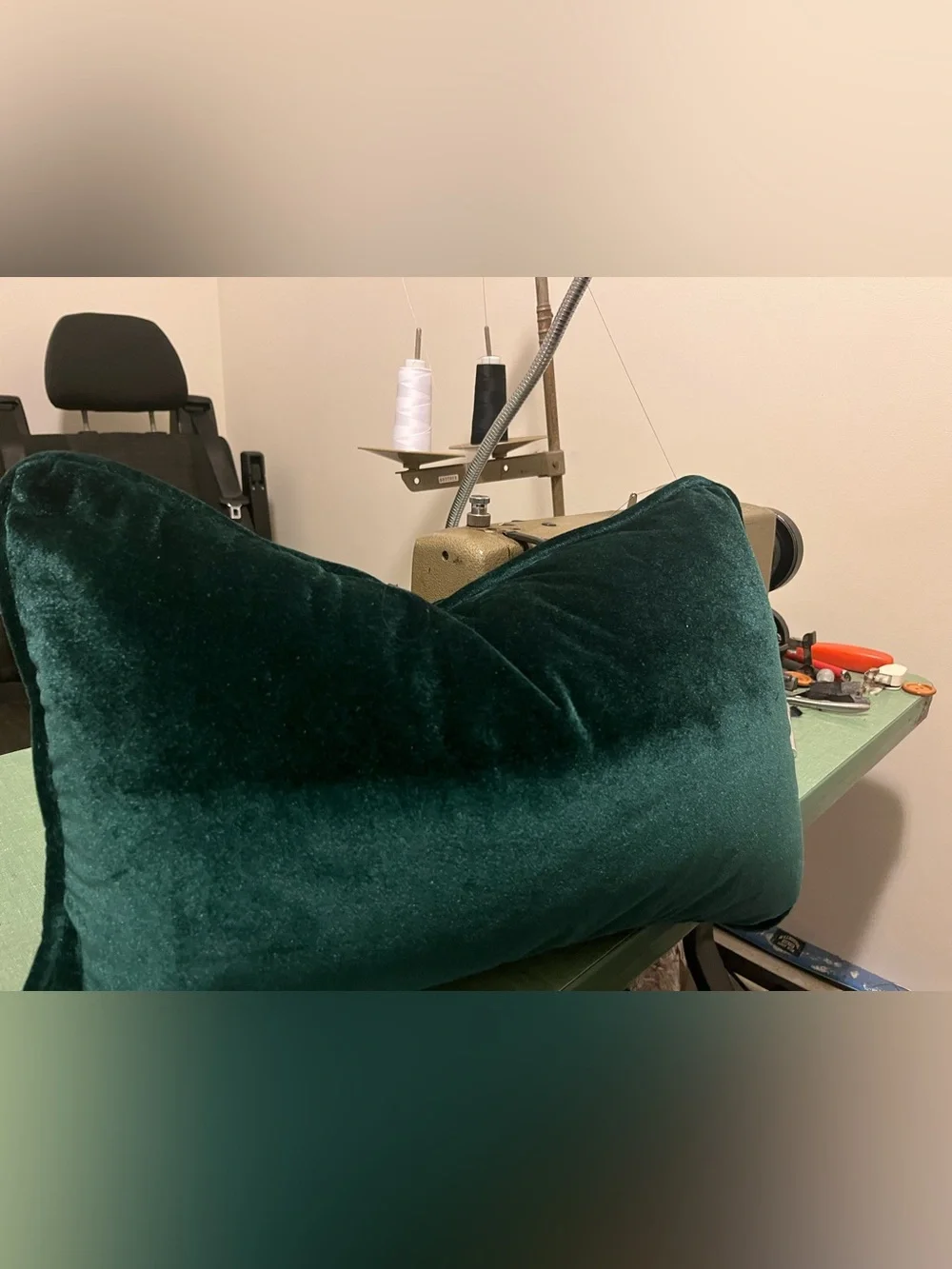 Velvet Decorative Pillow - Deep Emerald Green